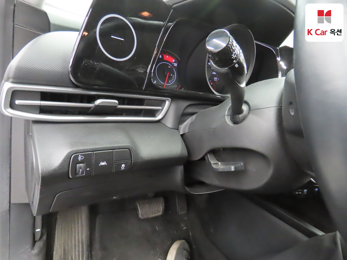 Hyundai Elantra 2021 - Image 9