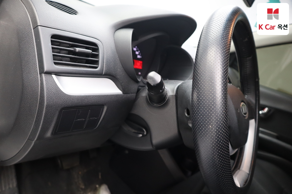 Kia Morning 2012 - Image 9