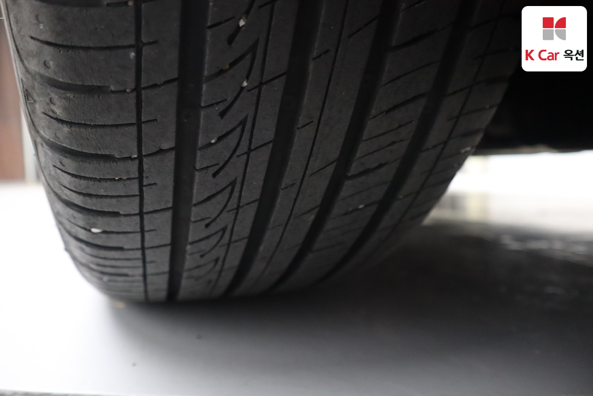 Hyundai AZERA 2017 - Image 30