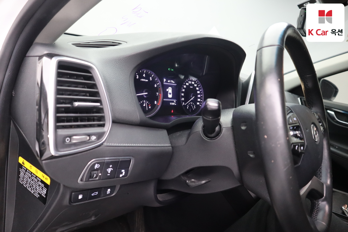 Hyundai AZERA 2017 - Image 9