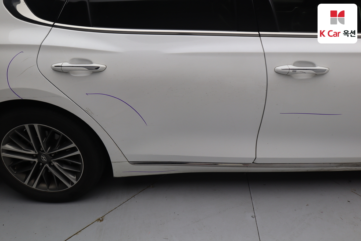 Hyundai AZERA 2017 - Image 39