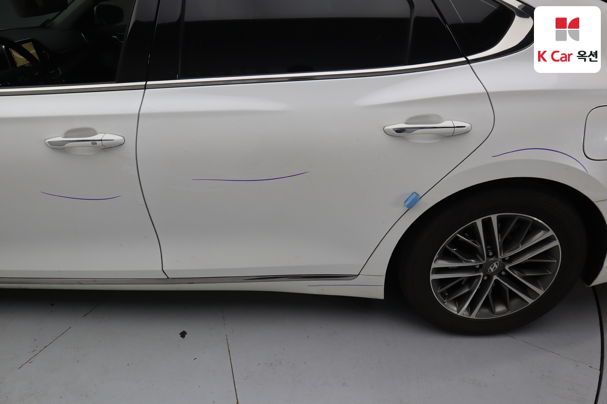 Hyundai AZERA 2017 - Image 36