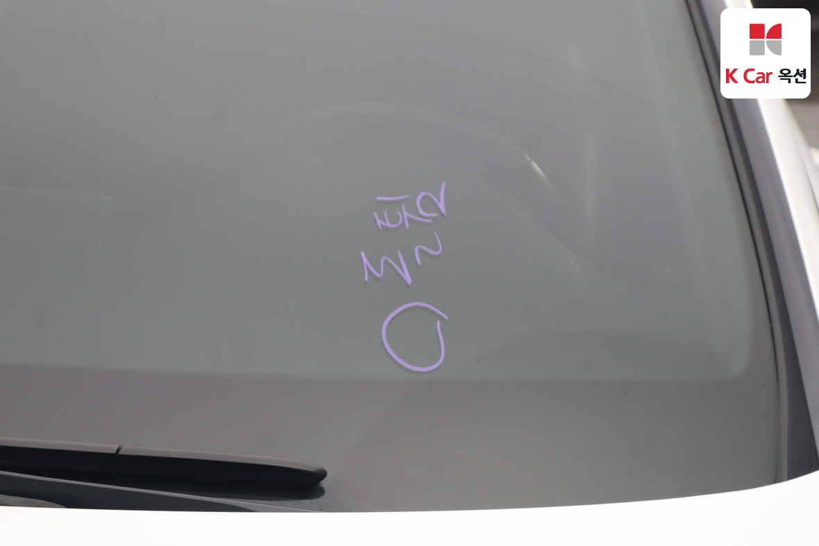 Hyundai AZERA 2017 - Image 32