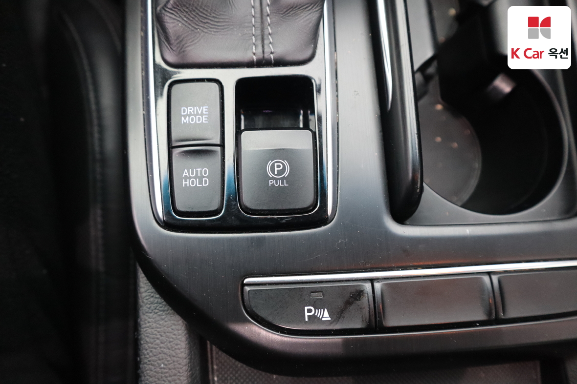 Hyundai AZERA 2017 - Image 15