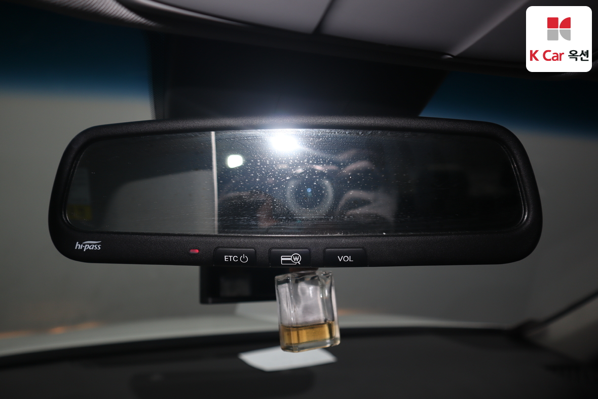 Hyundai AZERA 2017 - Image 12