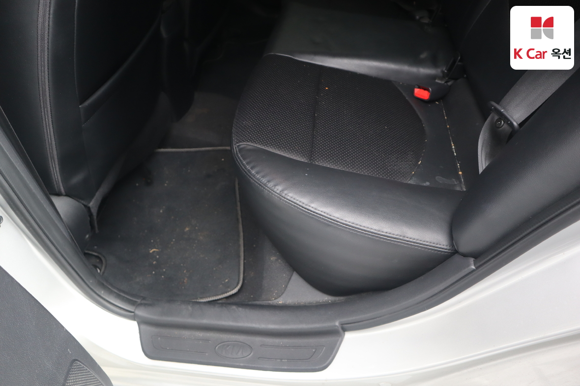 Kia Forte 2009 - Image 21