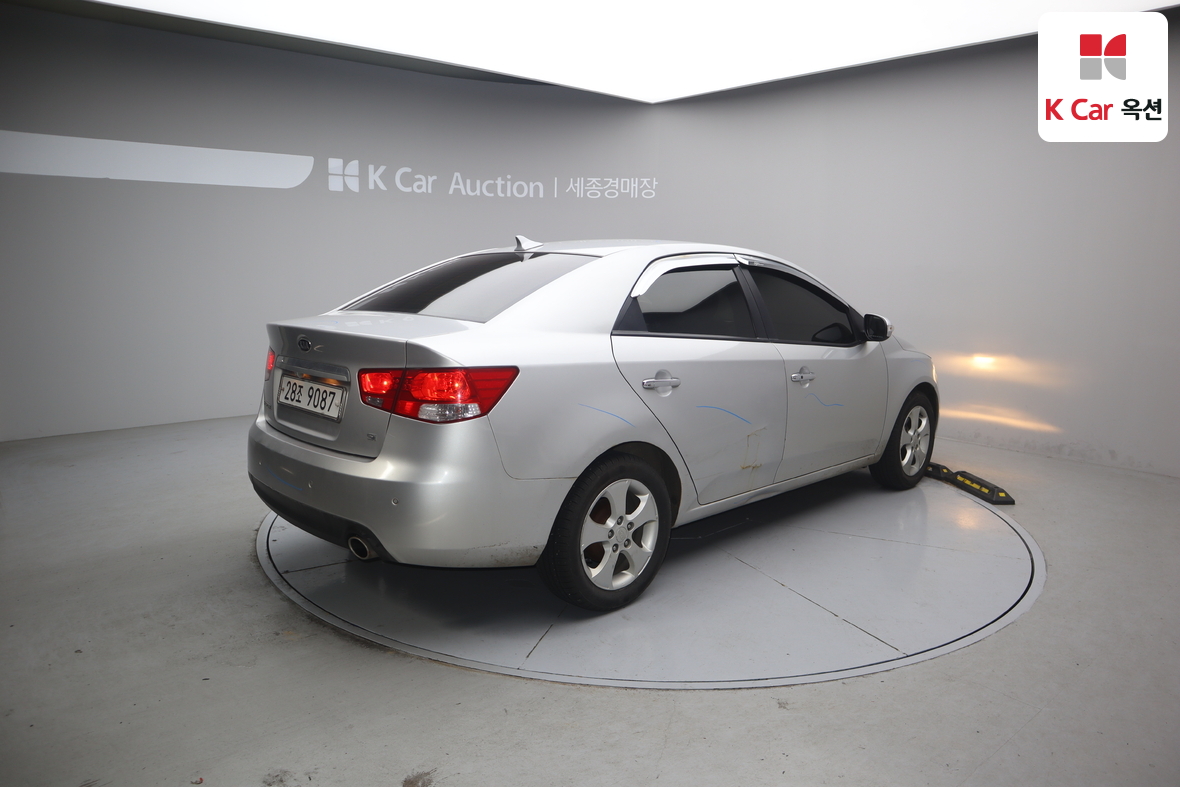 Kia Forte 2009 - Image 2