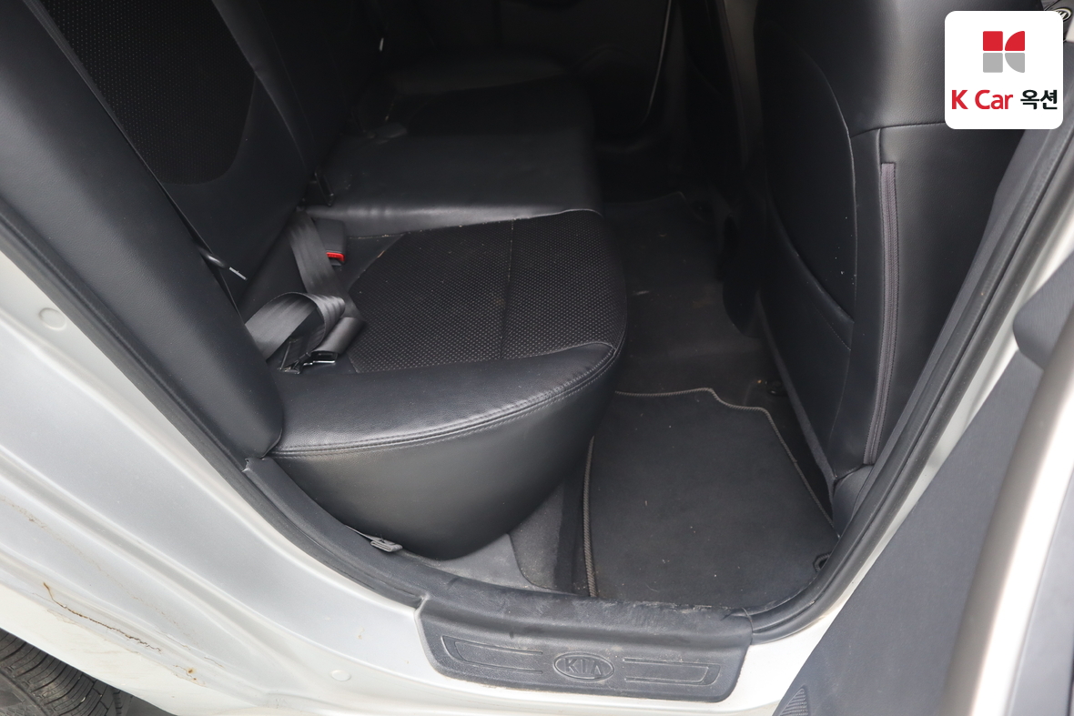 Kia Forte 2009 - Image 25