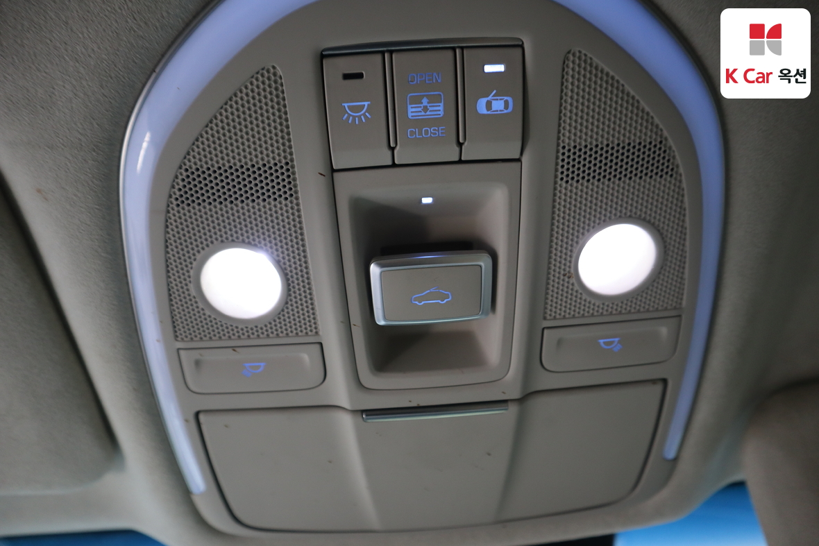 Hyundai Genesis 2016 - Image 13