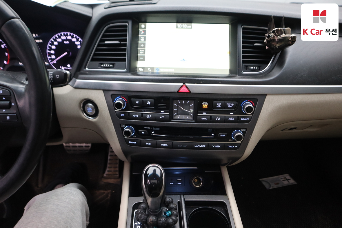 Hyundai Genesis 2016 - Image 6