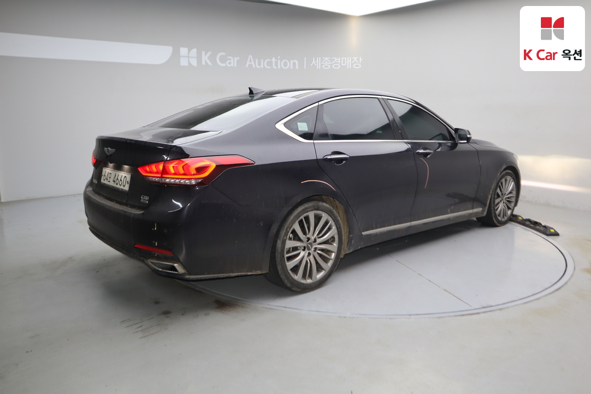 Hyundai Genesis 2016 - Image 2