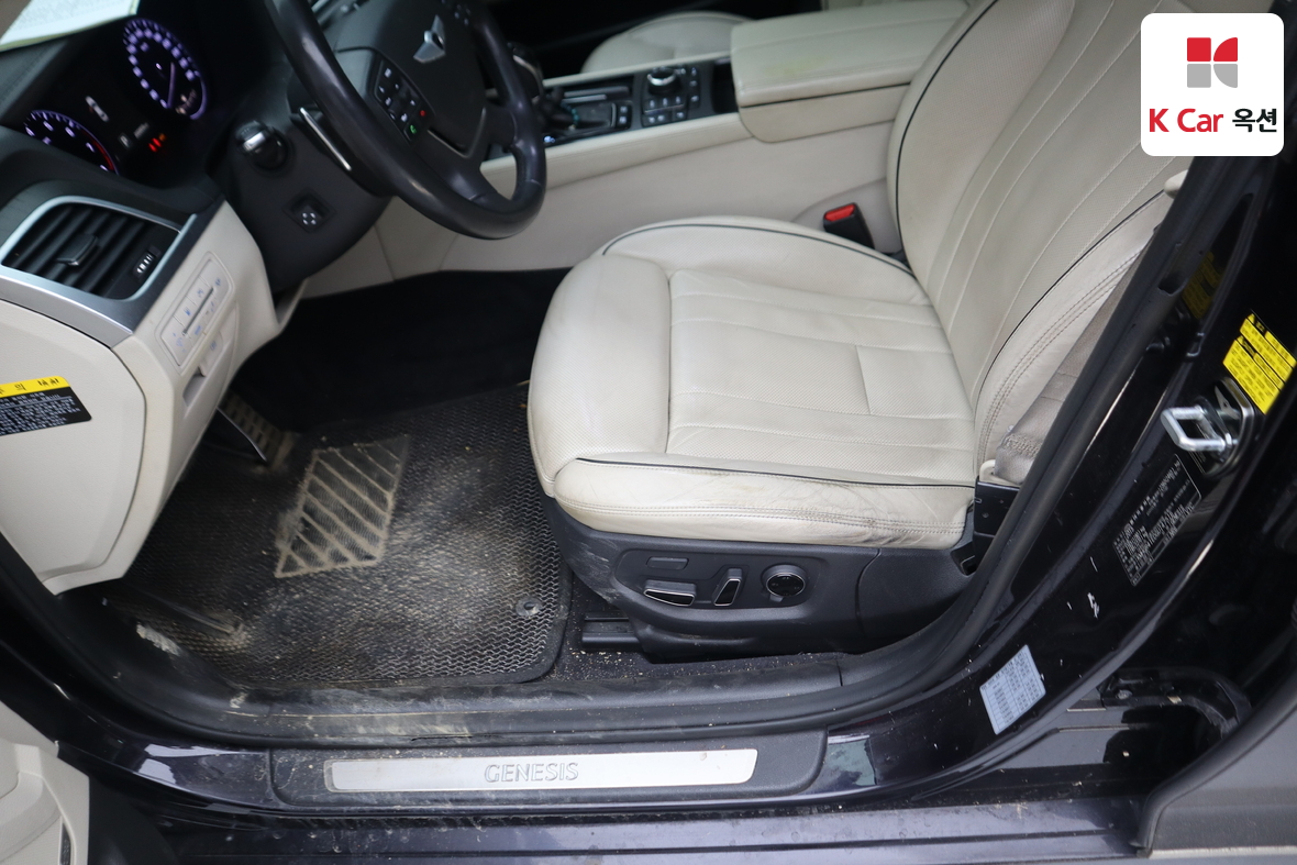 Hyundai Genesis 2016 - Image 21