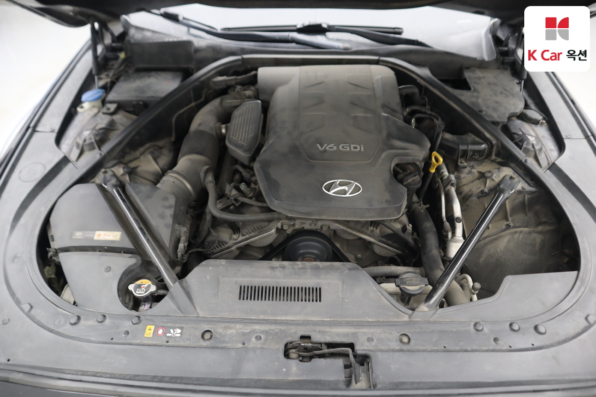 Hyundai Genesis 2016 - Image 39