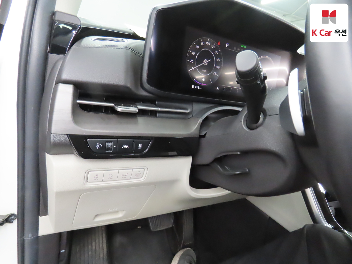 Kia Carnival 2021 - Image 9