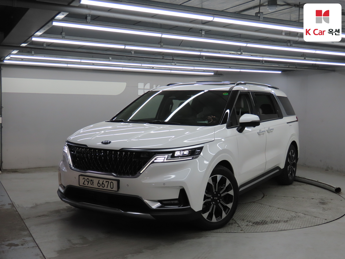 Kia Carnival 2021 - Image 1