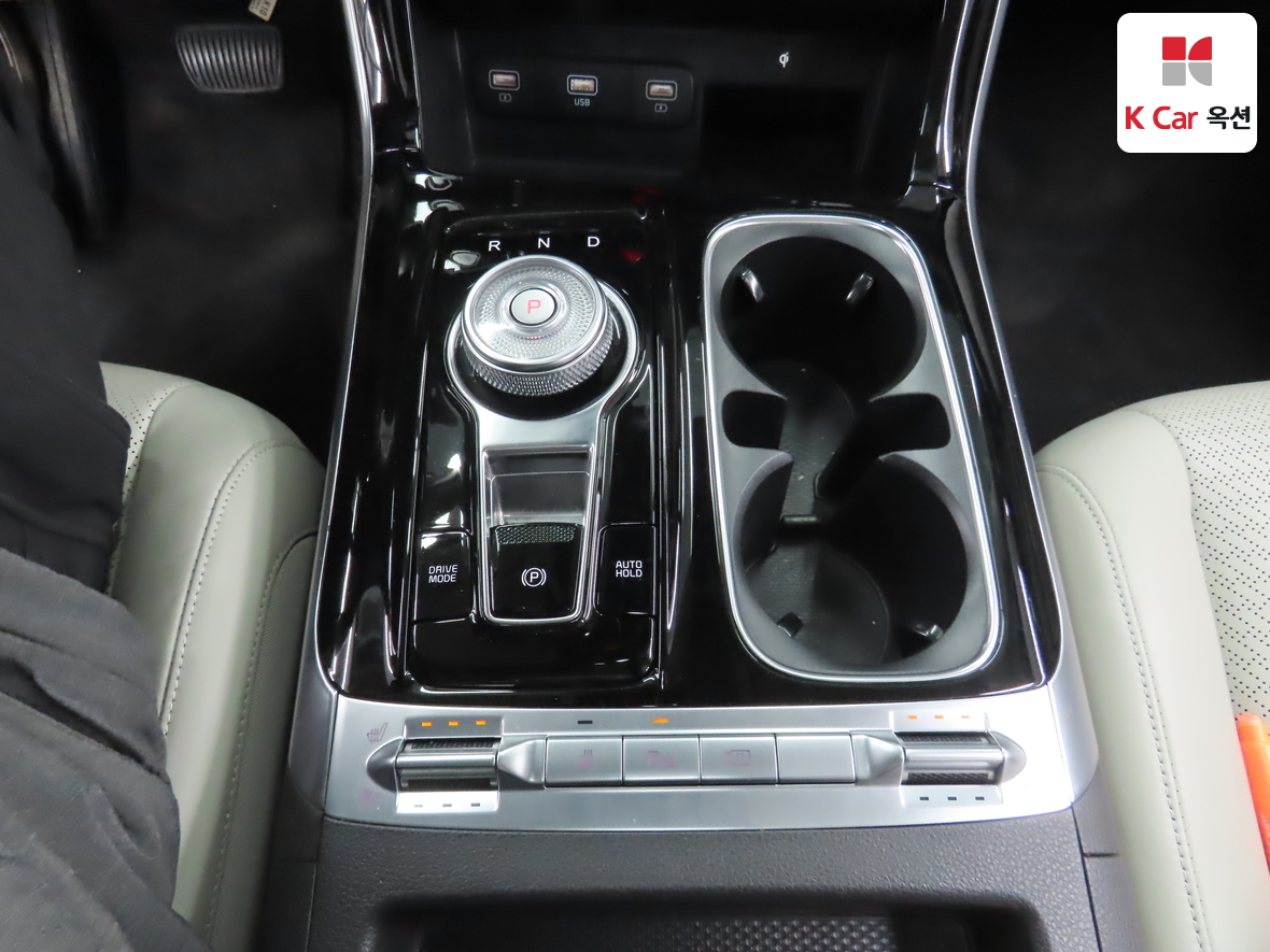 Kia Carnival 2021 - Image 16