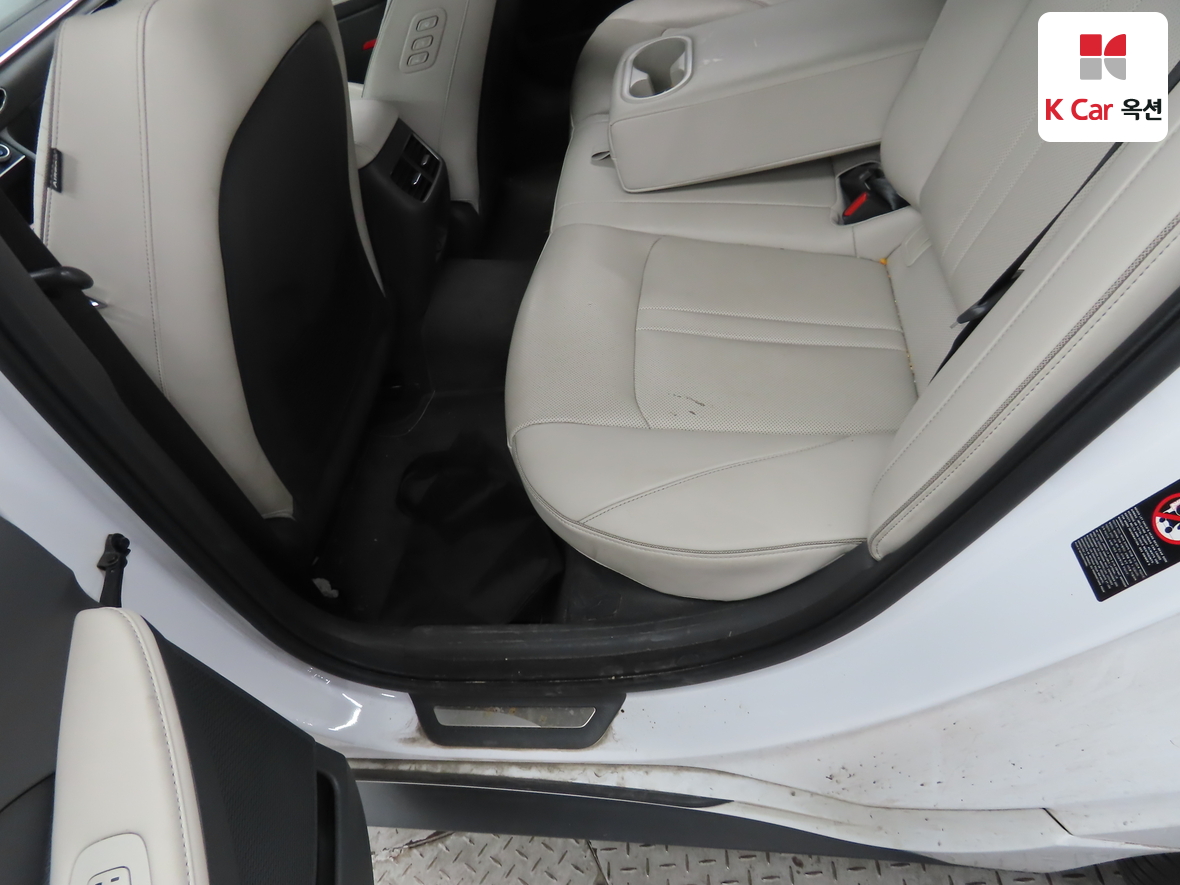 Hyundai Sonata 2022 - Image 23