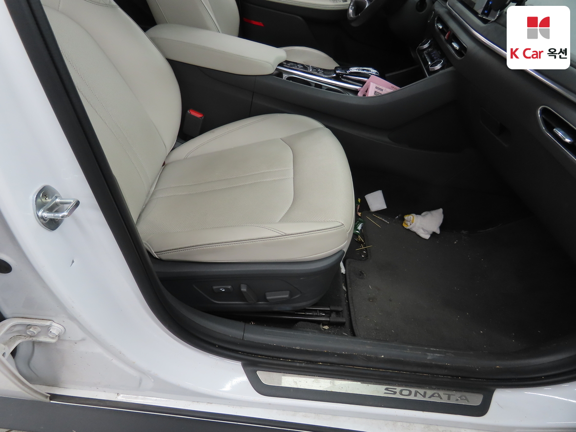 Hyundai Sonata 2022 - Image 29