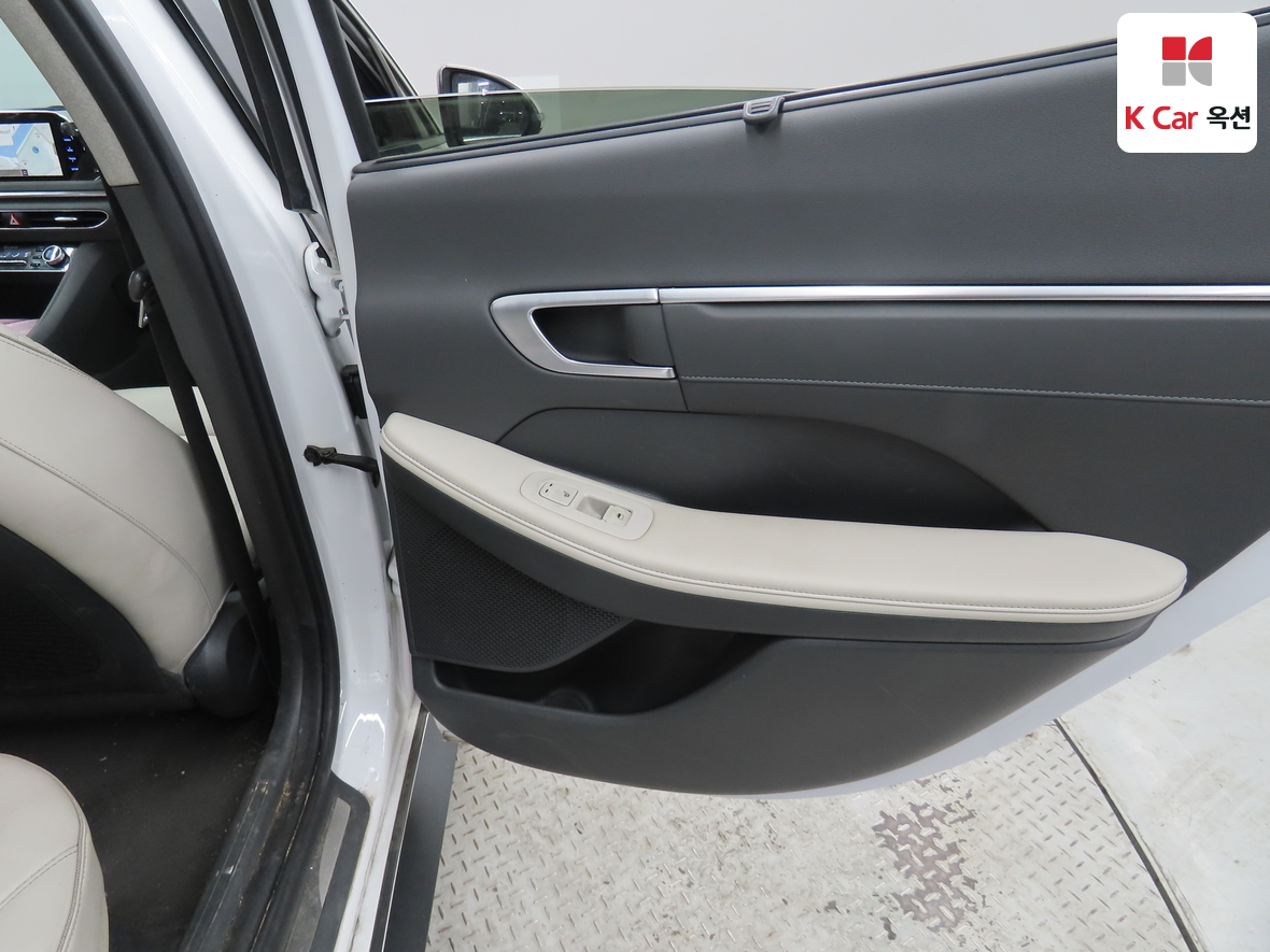 Hyundai Sonata 2022 - Image 26