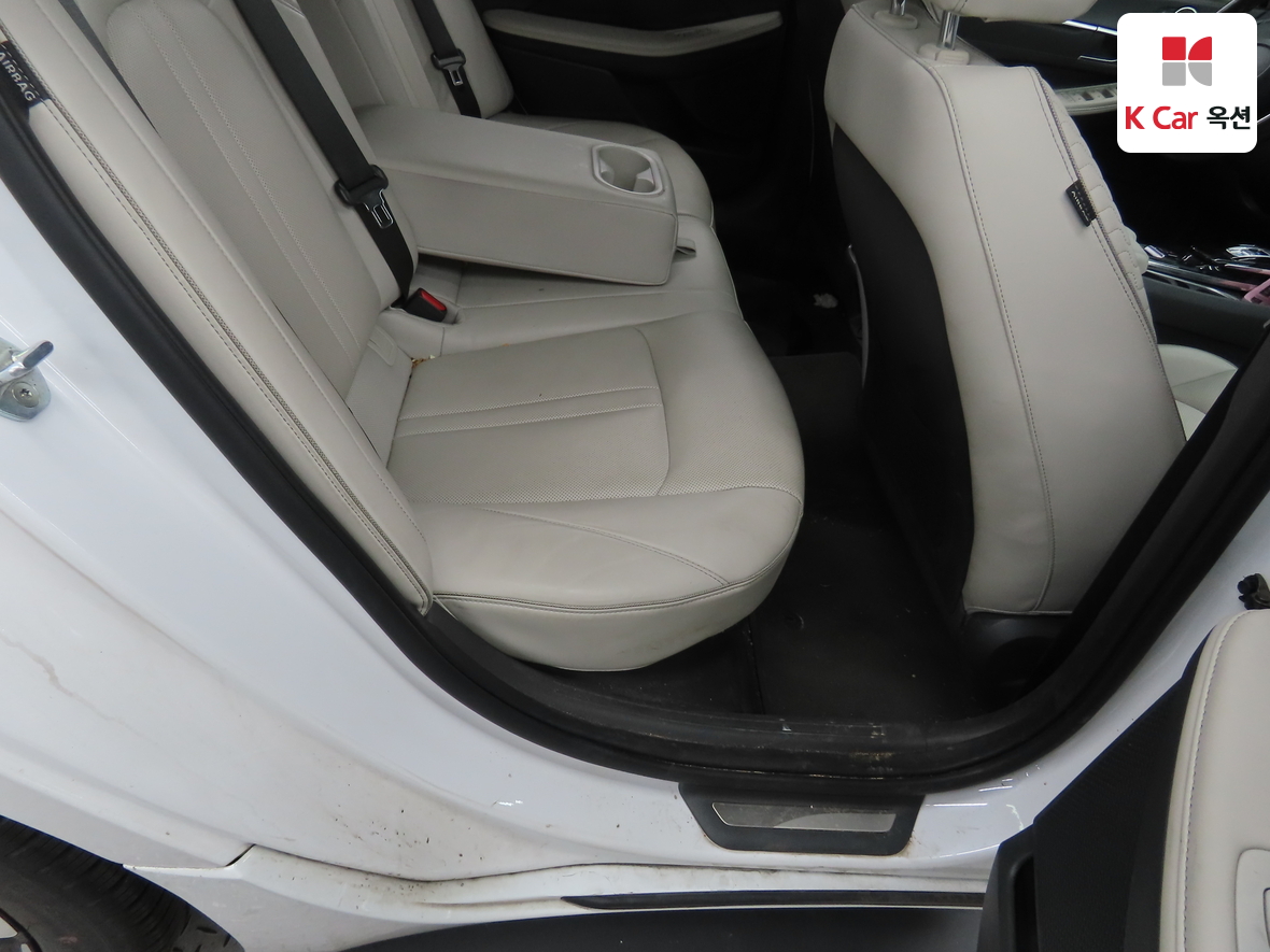 Hyundai Sonata 2022 - Image 27