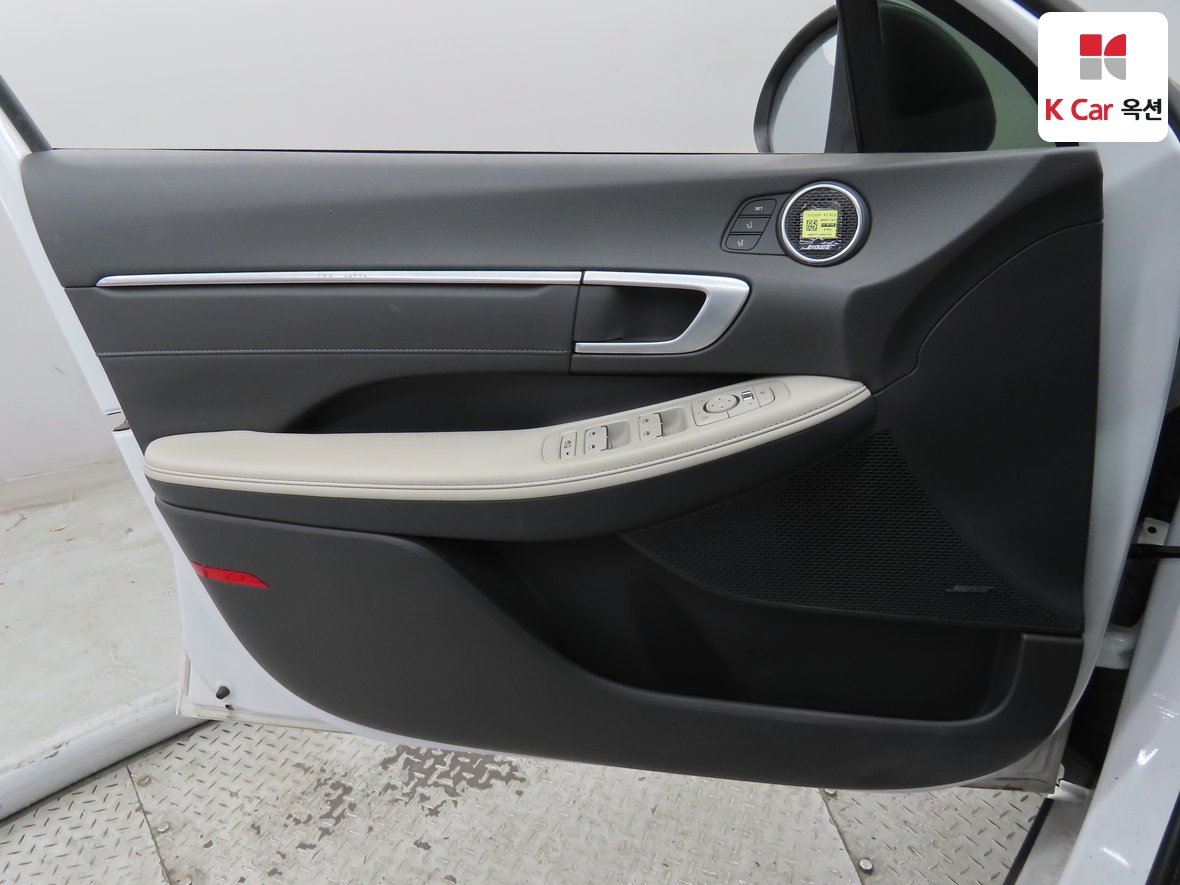 Hyundai Sonata 2022 - Image 8