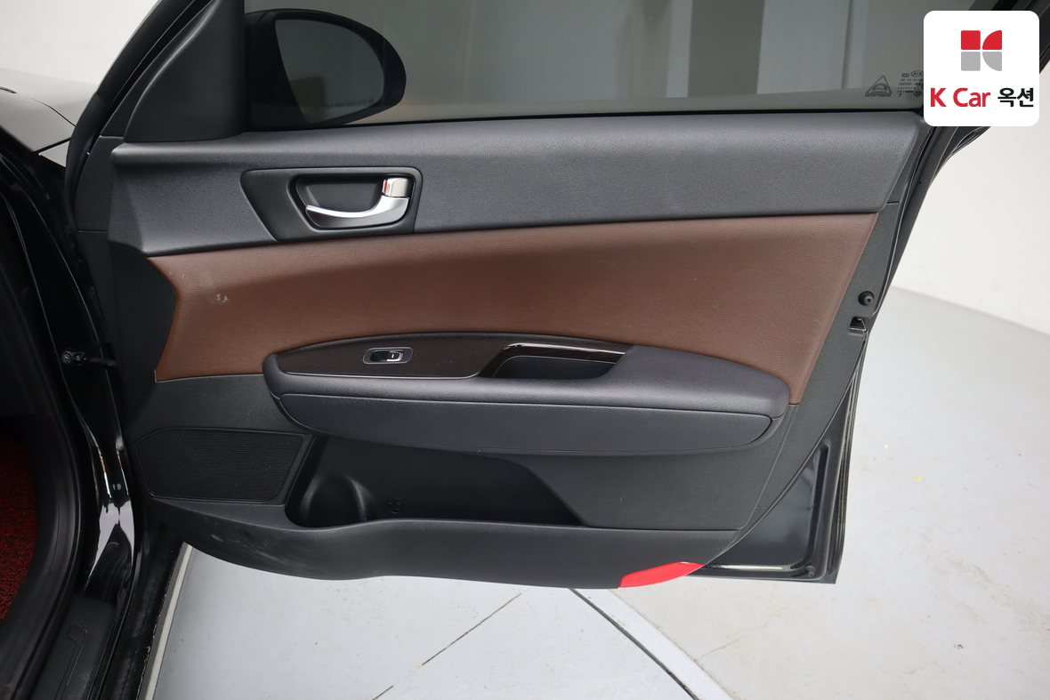 Kia K5 2016 - Image 28