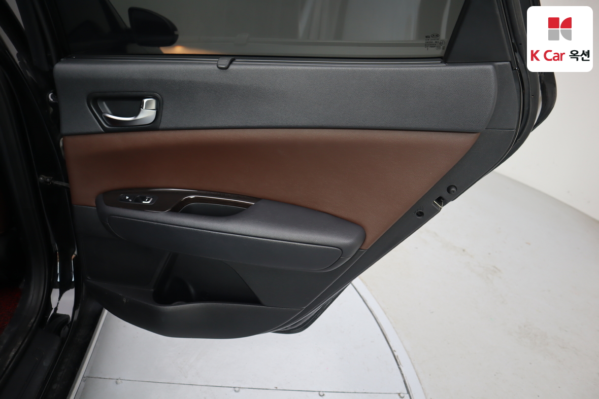 Kia K5 2016 - Image 26