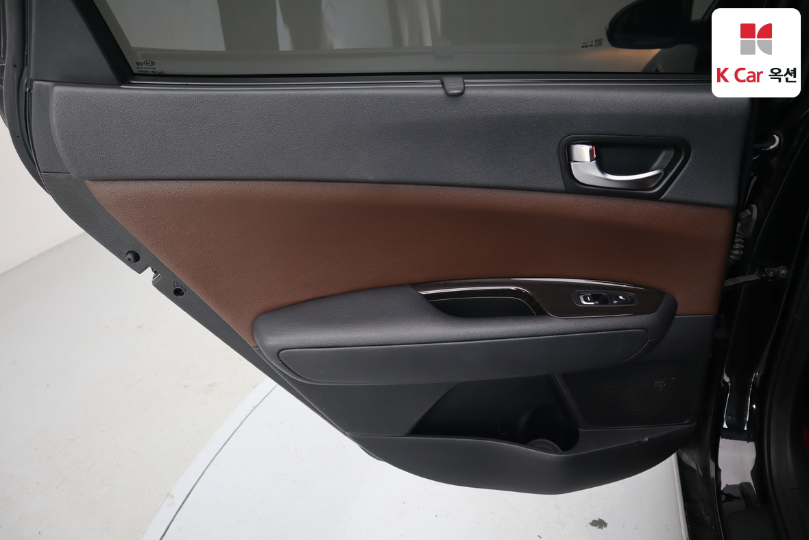 Kia K5 2016 - Image 21