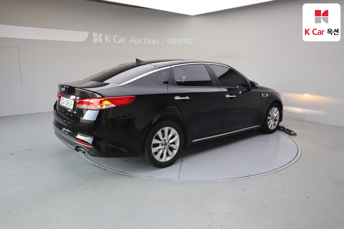 Kia K5 2016 - Image 2