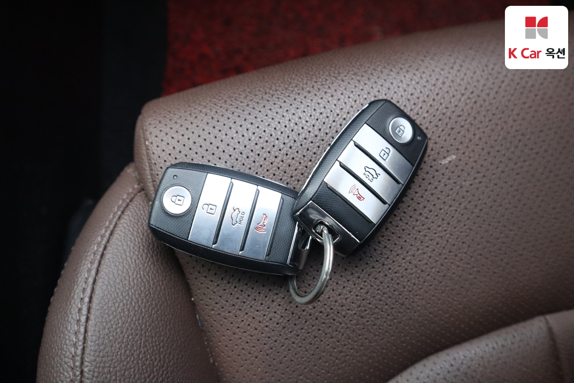 Kia K5 2016 - Image 17