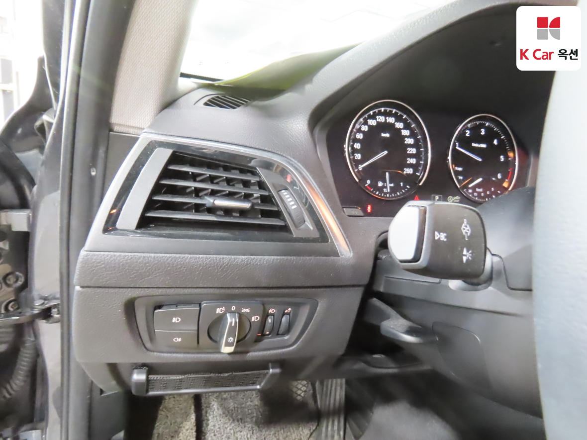 BMW 1 Series 2018 - Image 9