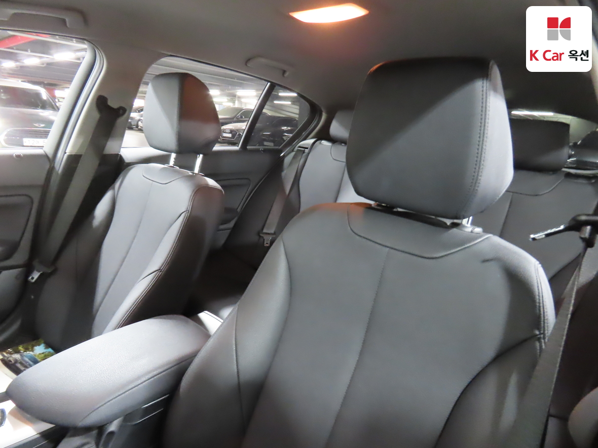 BMW 1 Series 2018 - Image 19