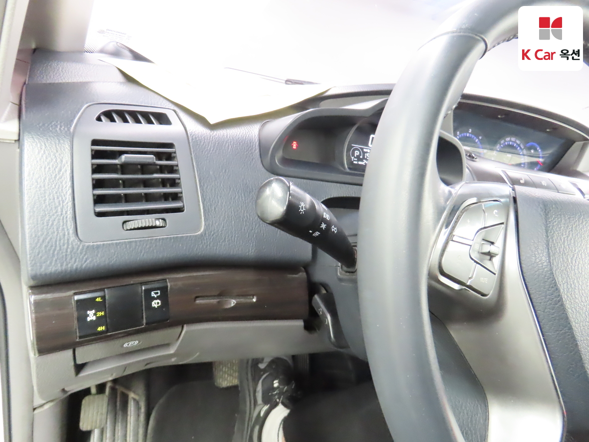 سانج يونج كوراندو توريزمو 2016 - صورة 9