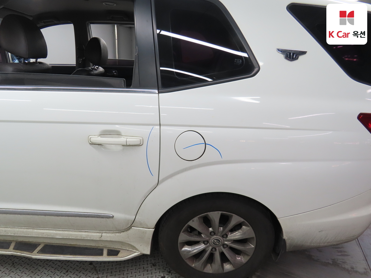 سانج يونج كوراندو توريزمو 2016 - صورة 42