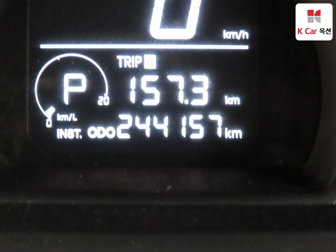 سانج يونج كوراندو توريزمو 2016 - صورة 4