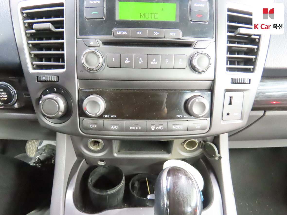 سانج يونج كوراندو توريزمو 2016 - صورة 16