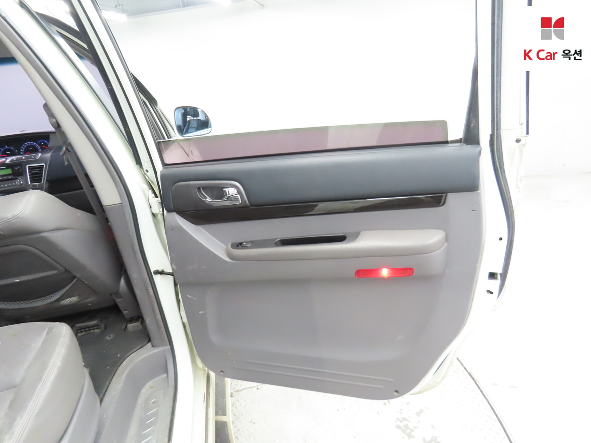 سانج يونج كوراندو توريزمو 2016 - صورة 29