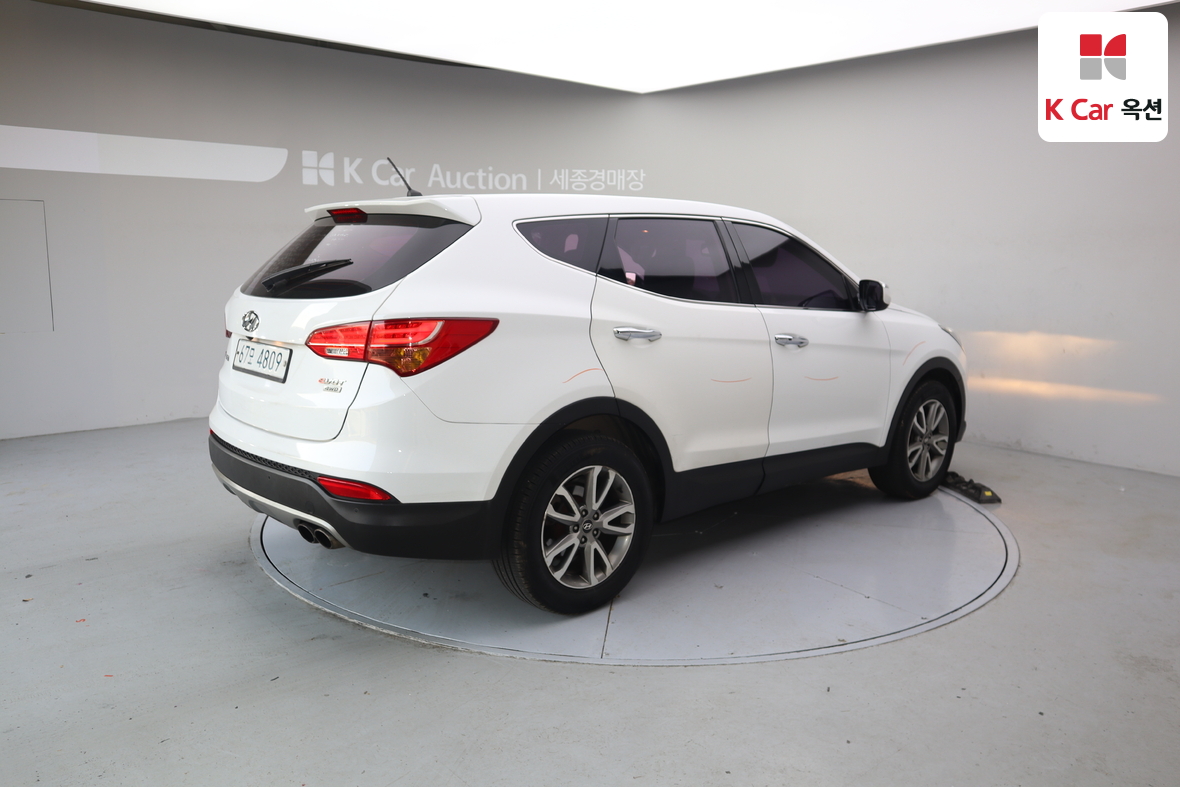 هيونداي سانتافي 2013 - صورة 2