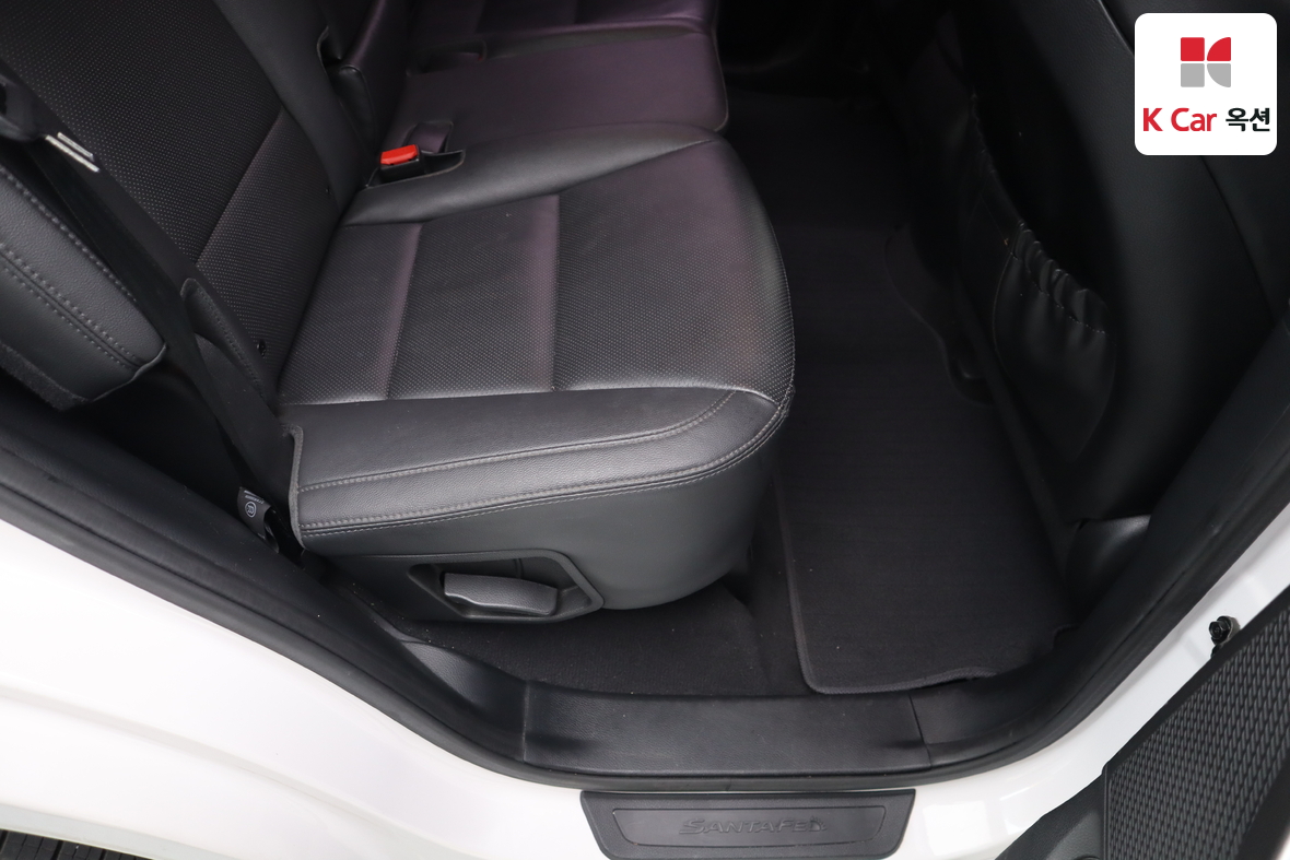 هيونداي سانتافي 2013 - صورة 26