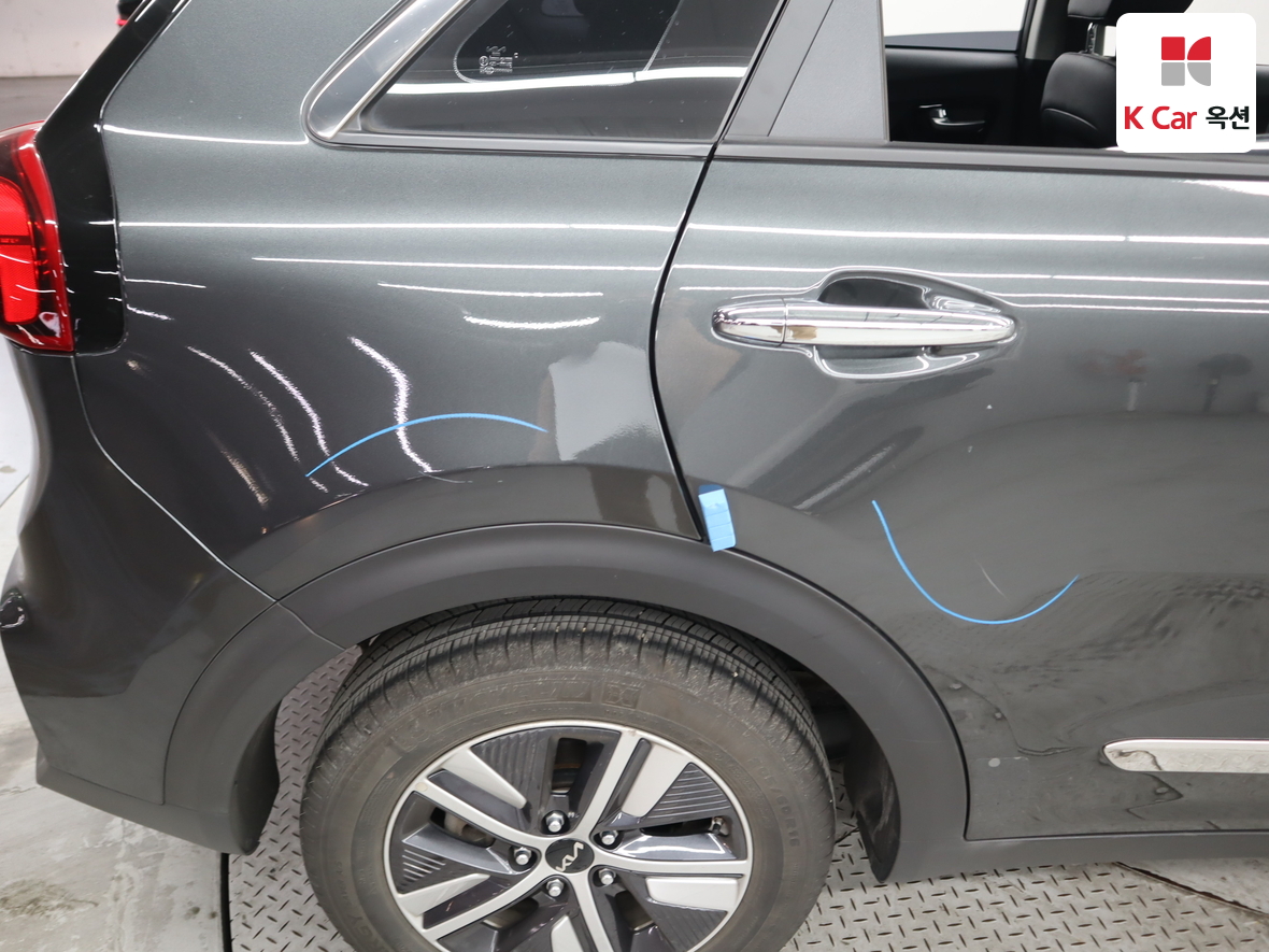 كيا نيرو 2022 - صورة 38