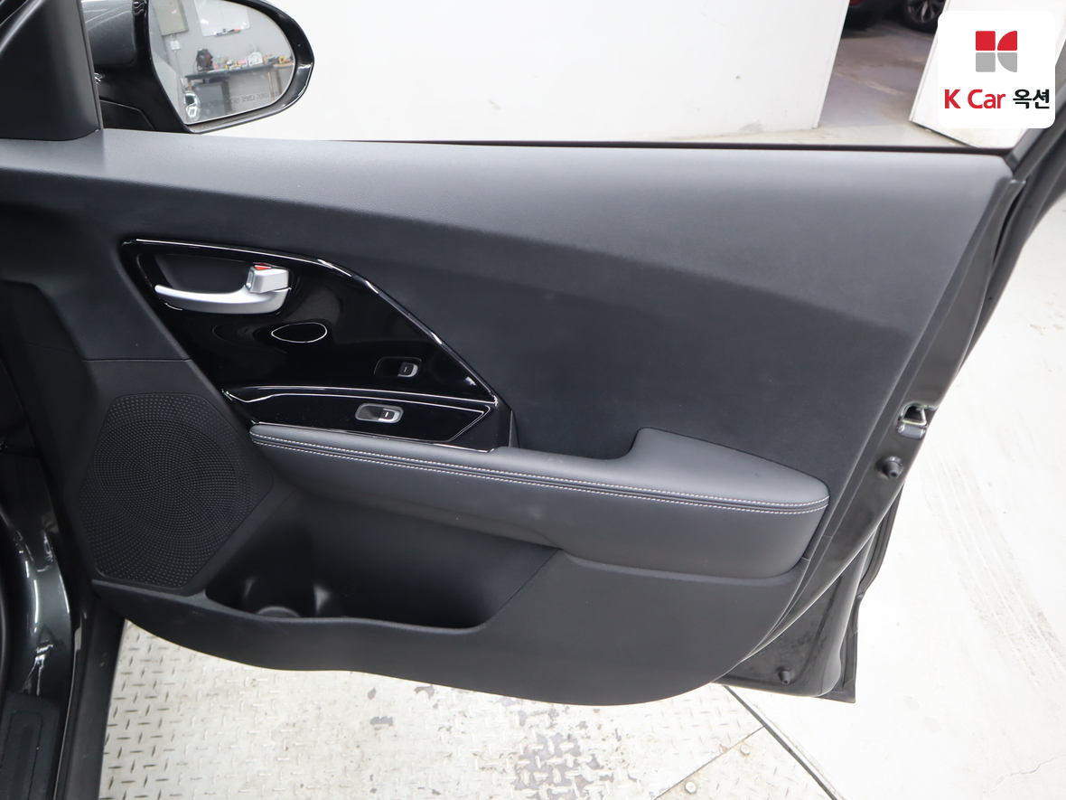 كيا نيرو 2022 - صورة 28