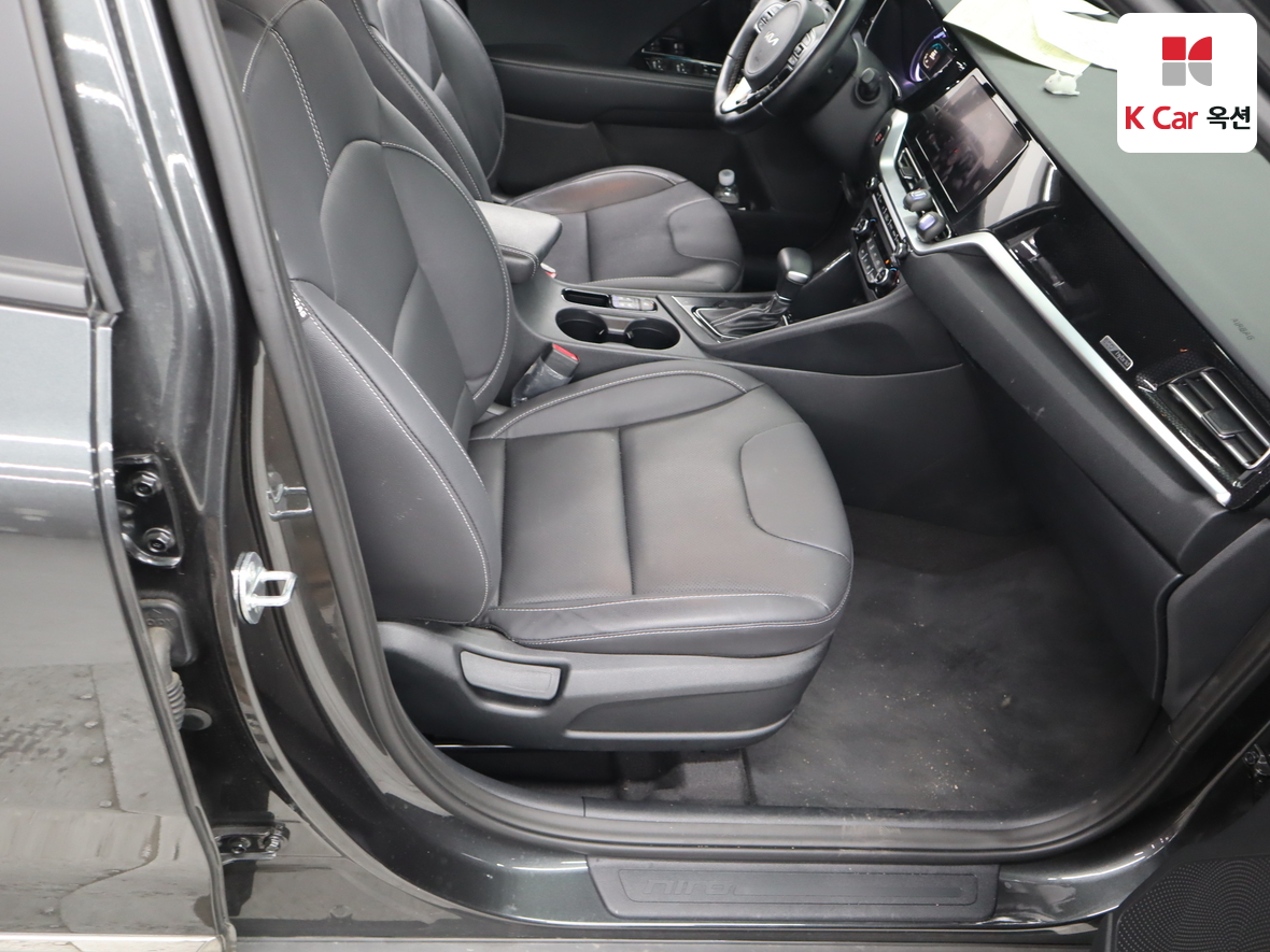 كيا نيرو 2022 - صورة 29