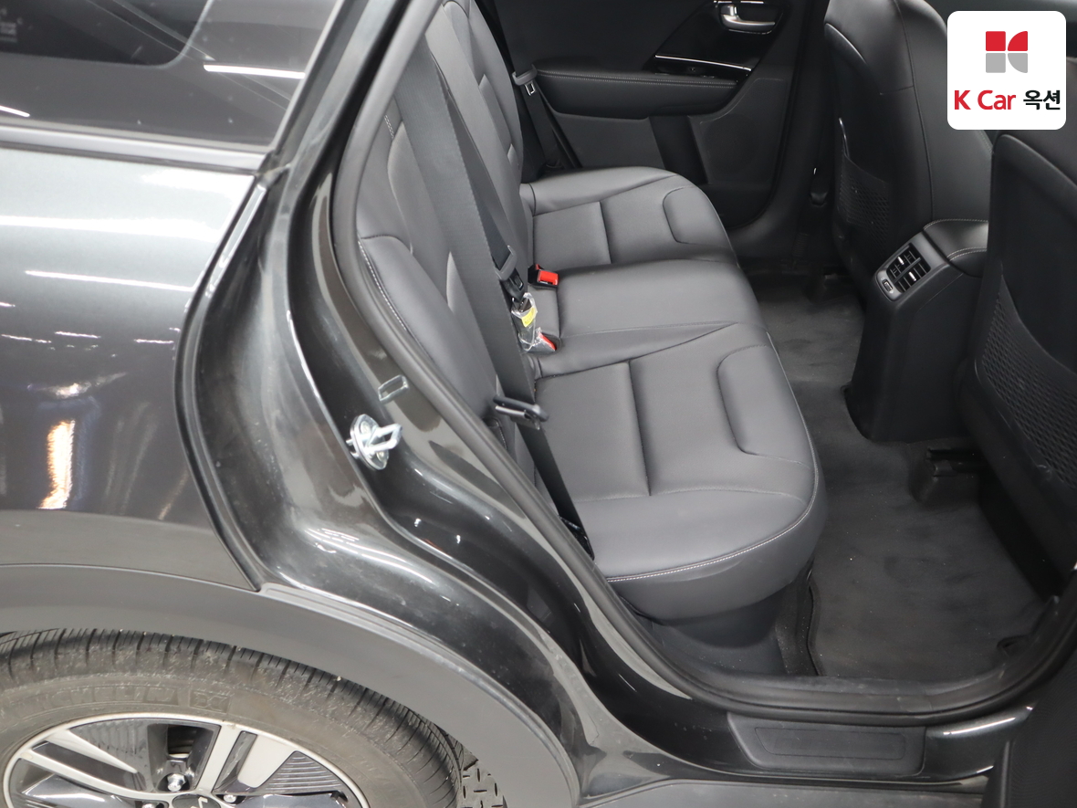 كيا نيرو 2022 - صورة 27