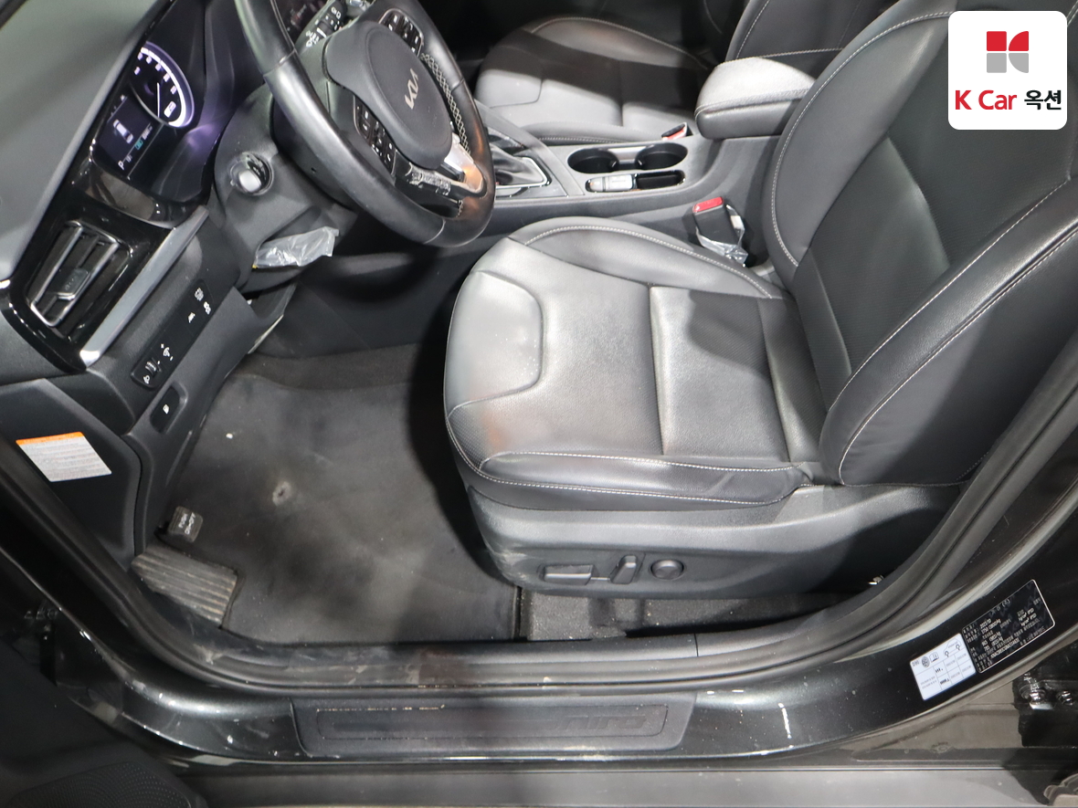 كيا نيرو 2022 - صورة 18