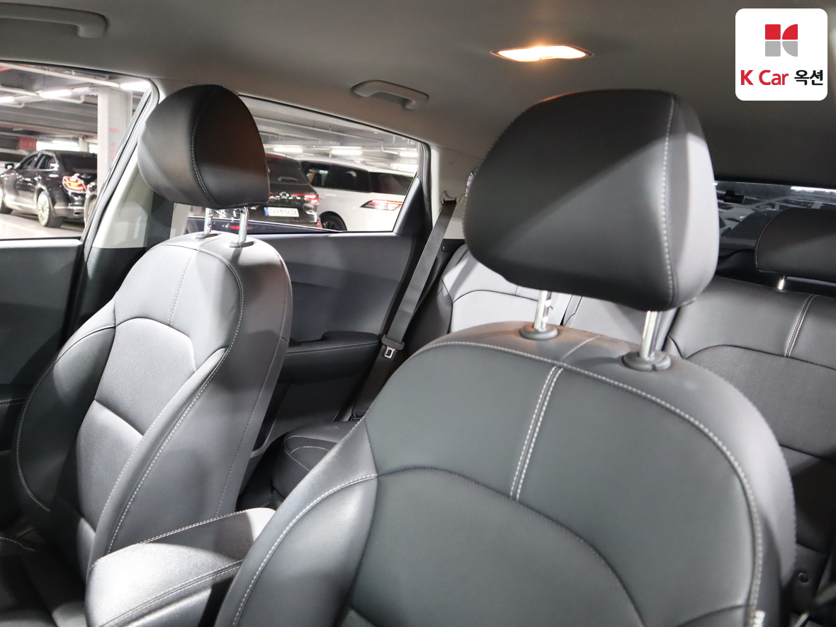 كيا نيرو 2022 - صورة 19