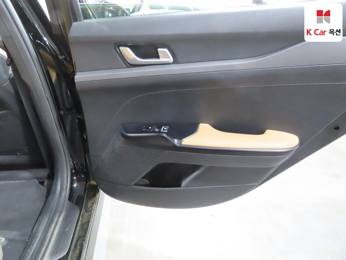 Kia K5 2022 - Image 26