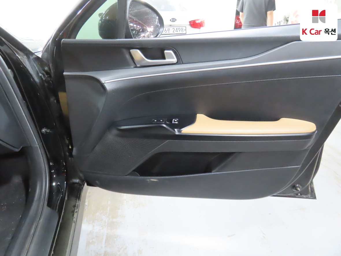 Kia K5 2022 - Image 28