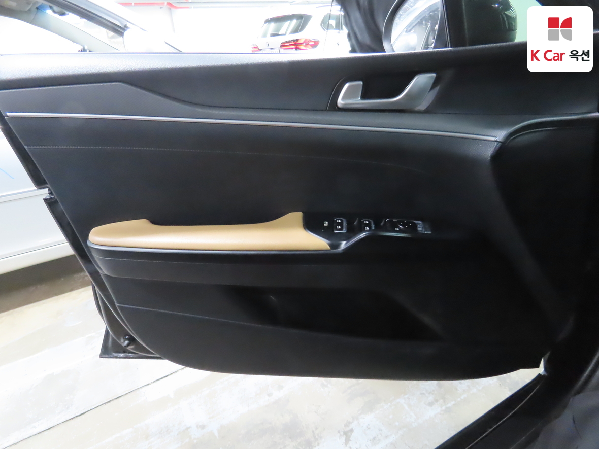 Kia K5 2022 - Image 8