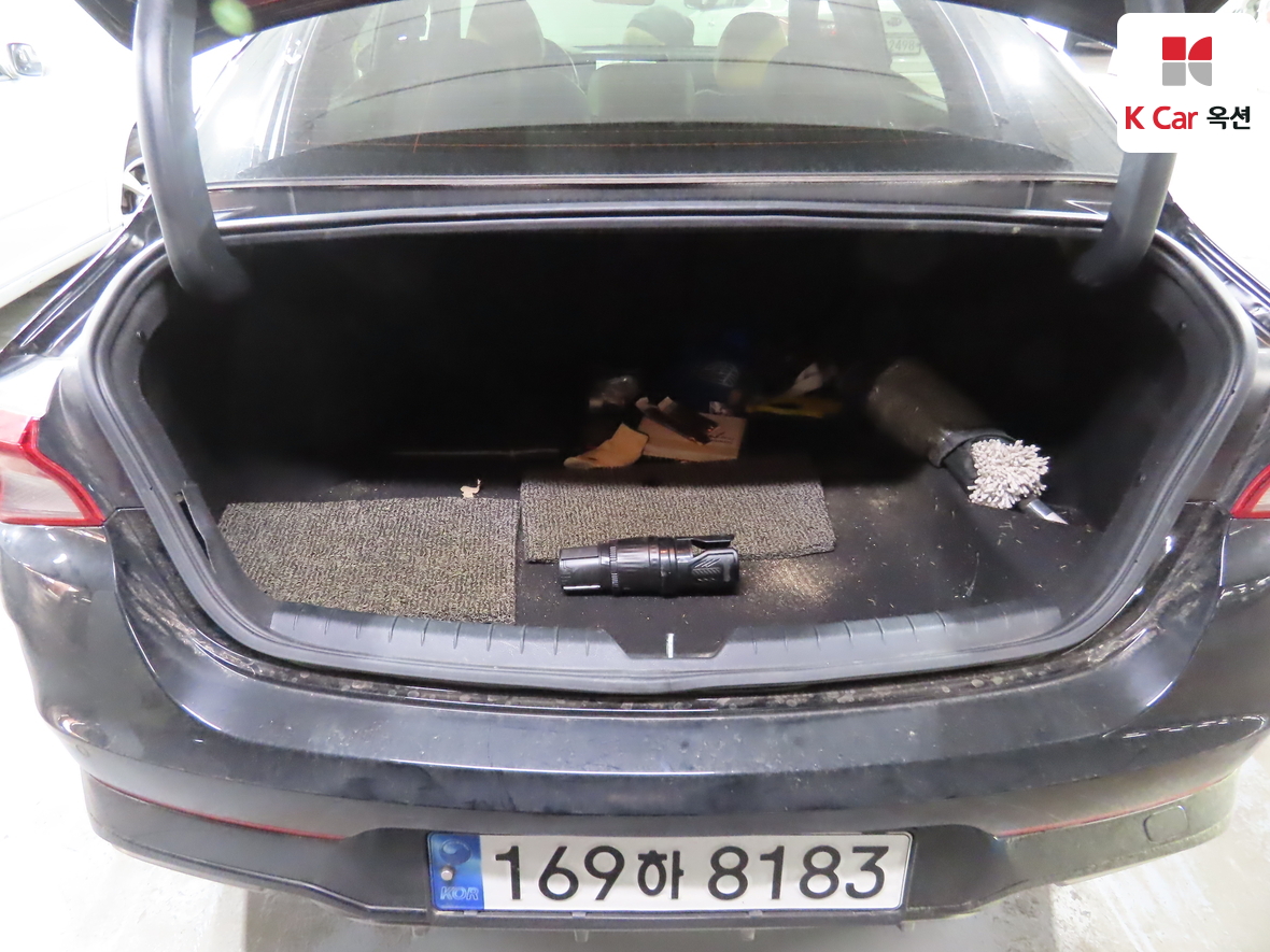 Kia K5 2022 - Image 25