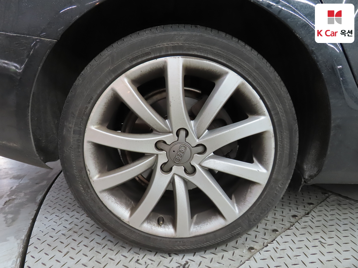 아우디 A4 2014 - 이미지 42